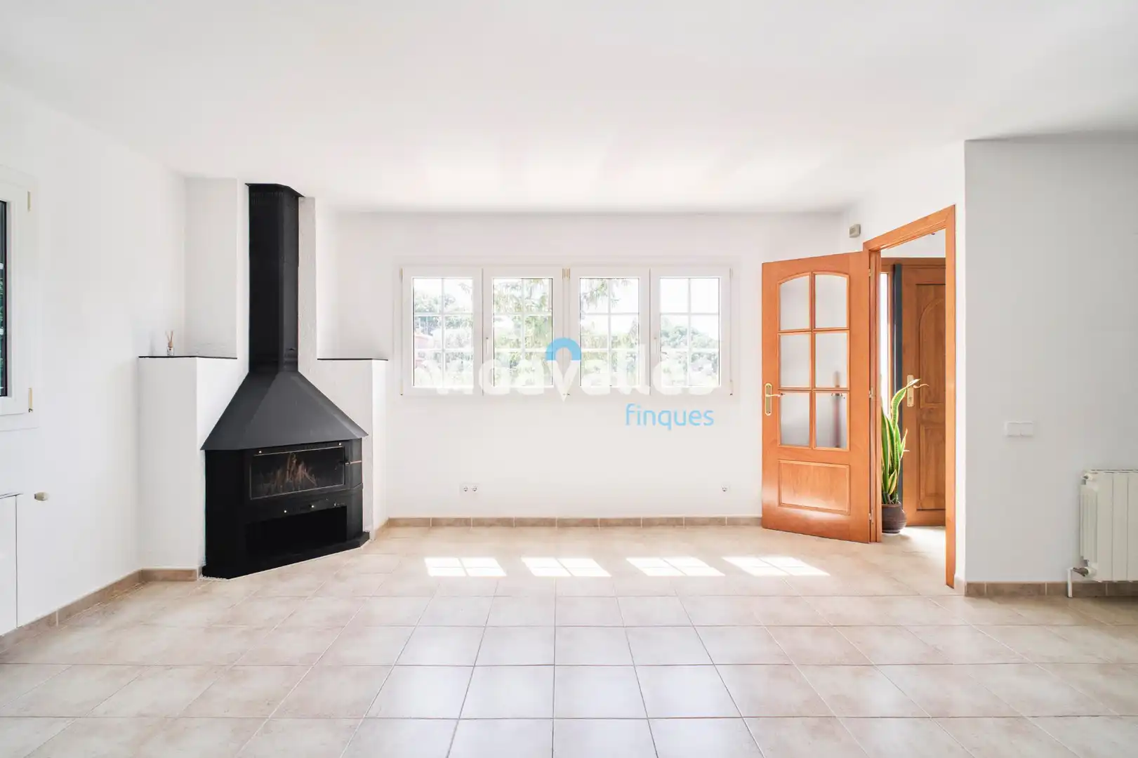 Sala d'estar de Casa o xalet en venda en Vallgorguina amb Aire condicionat, Calefacció i Jardí privat