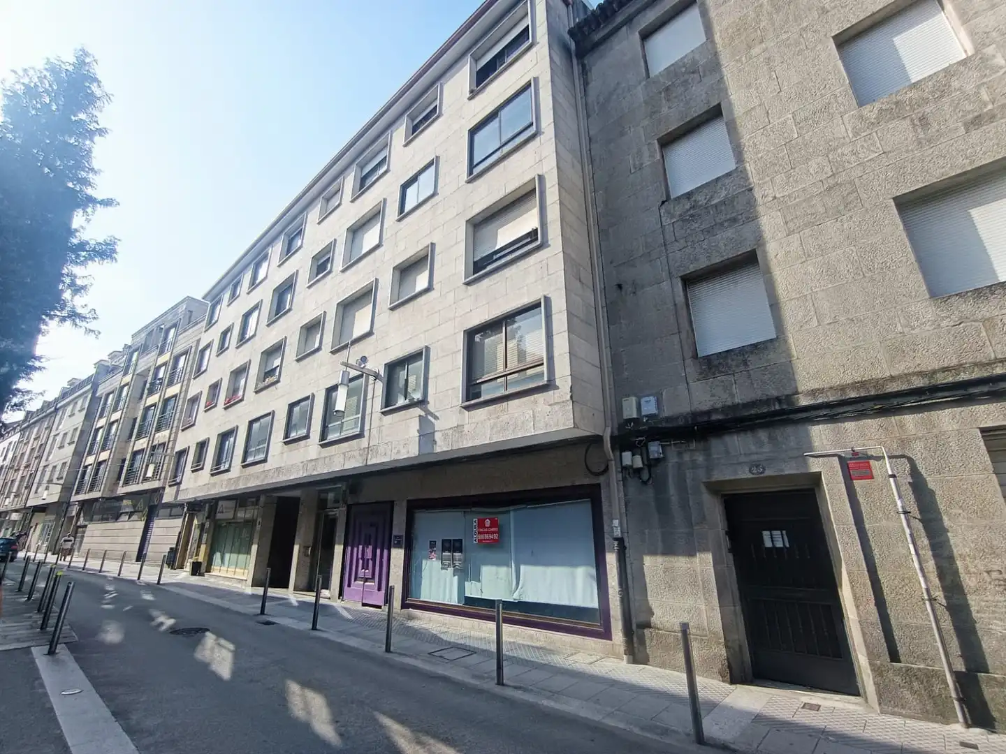 Vista exterior de Pis en venda en Pontevedra Capital  amb Calefacció, Parquet i Traster