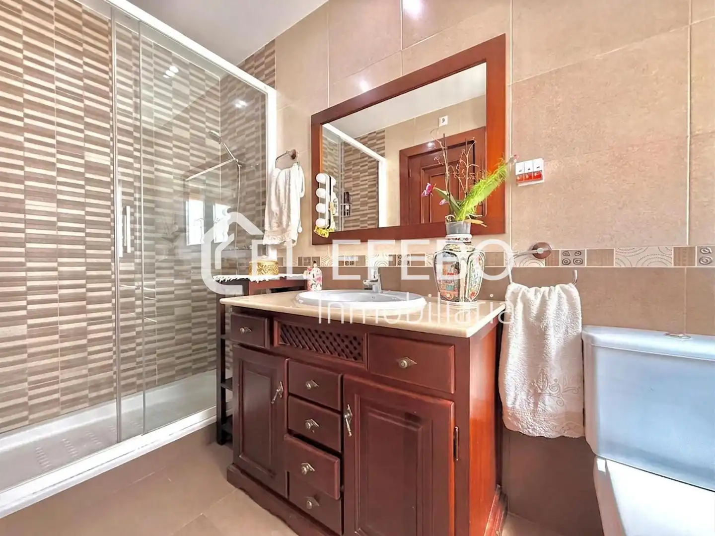 Baño de Piso en venta en Antequera con Aire acondicionado, Calefacción y Terraza