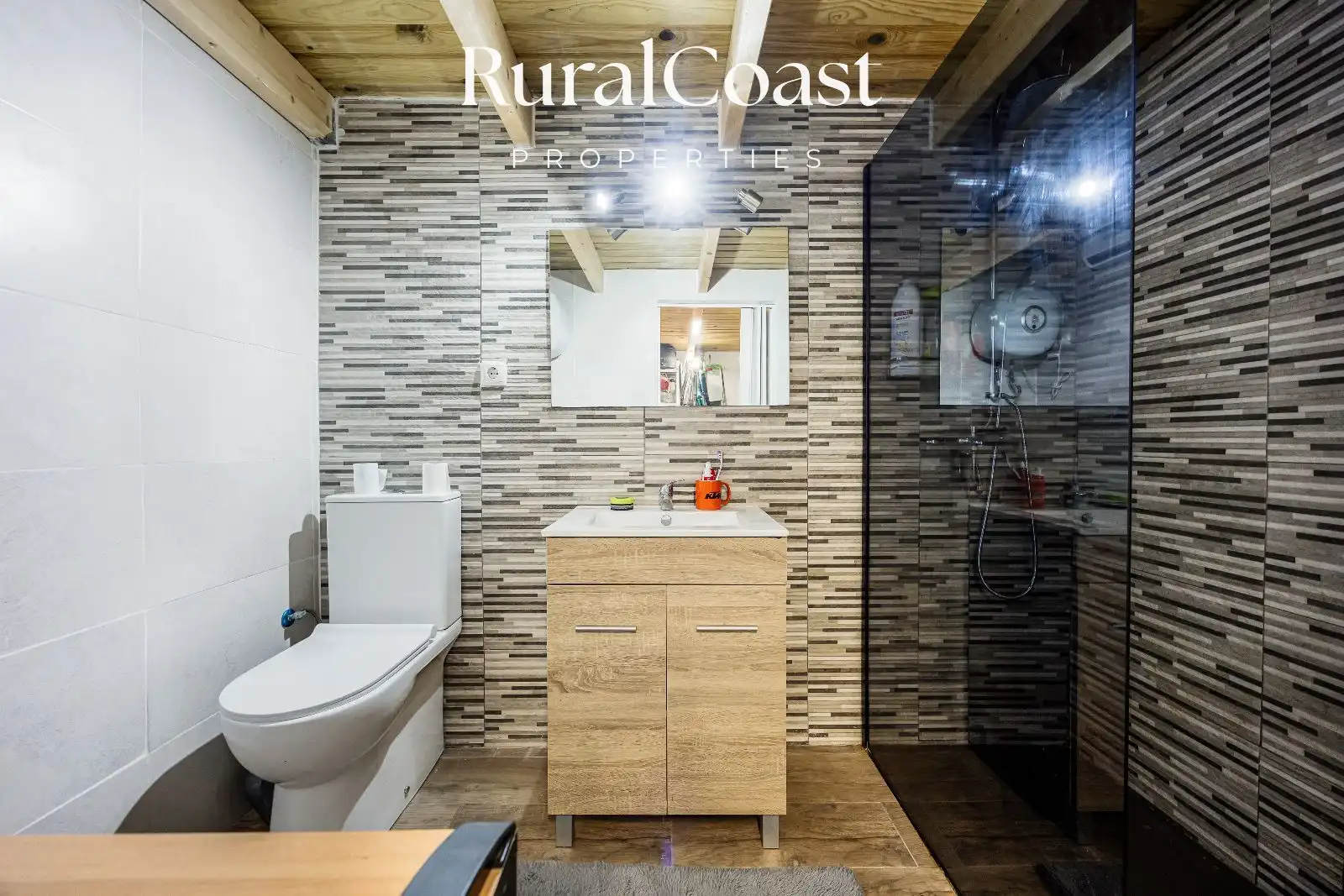 Bany de Casa adosada en venda en Busot amb Jardí privat, Piscina i Piscina comunitària