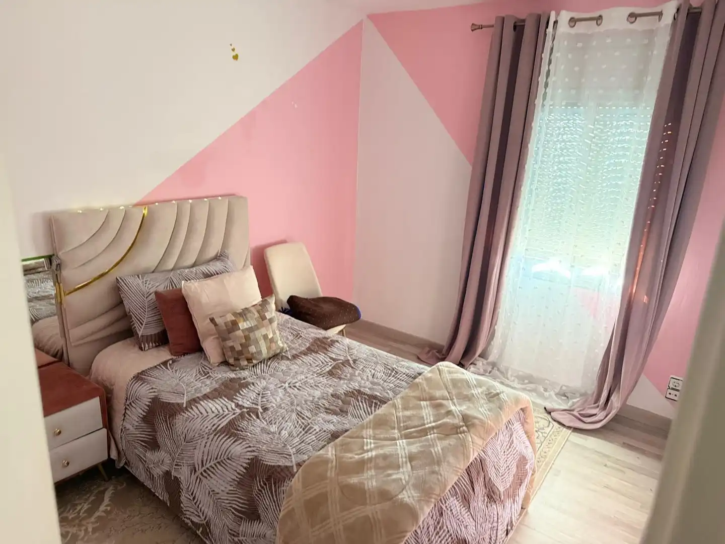 Habitación de Piso en venta en Terrassa con Aire acondicionado, Parquet y Amueblado
