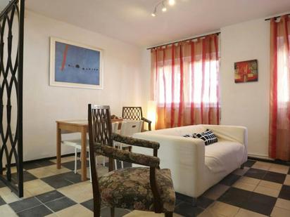 Bedroom of Flat to rent in  Madrid Capital  with Furnished, Washing machine and TV