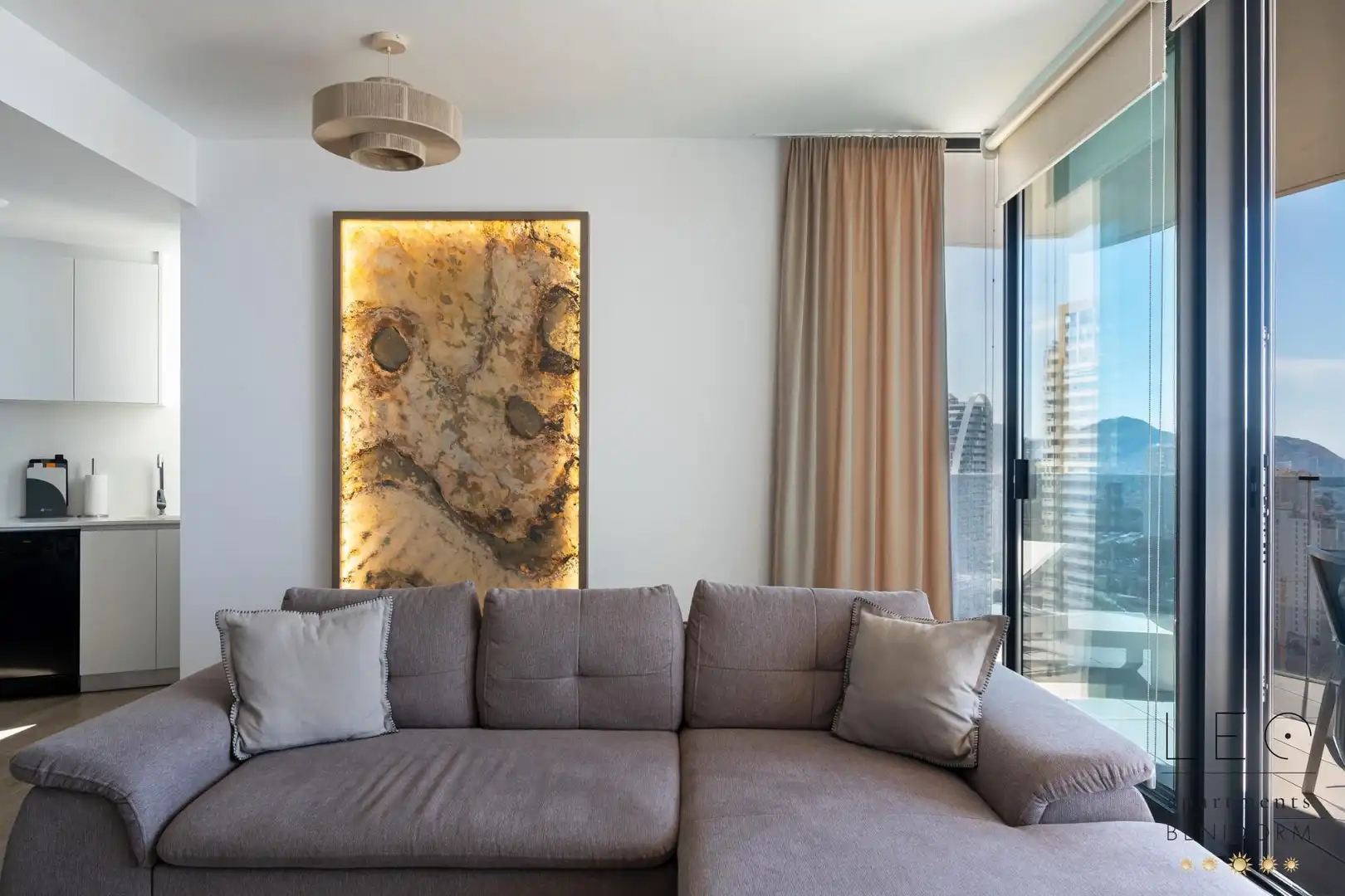 Apartamento con terraza en venta en Playa de Poniente, imagen 3