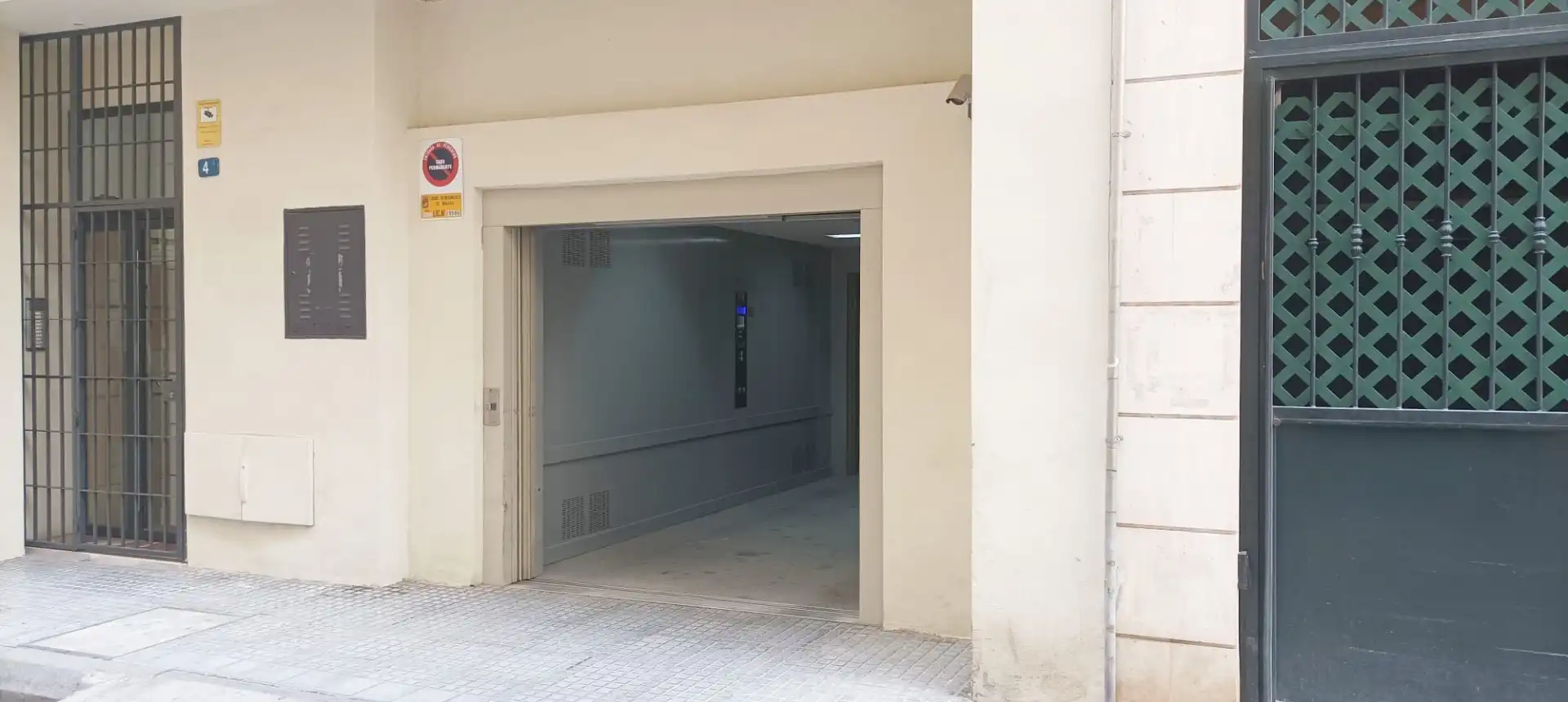 Parkplatz von Garage zum Verkauf in Málaga