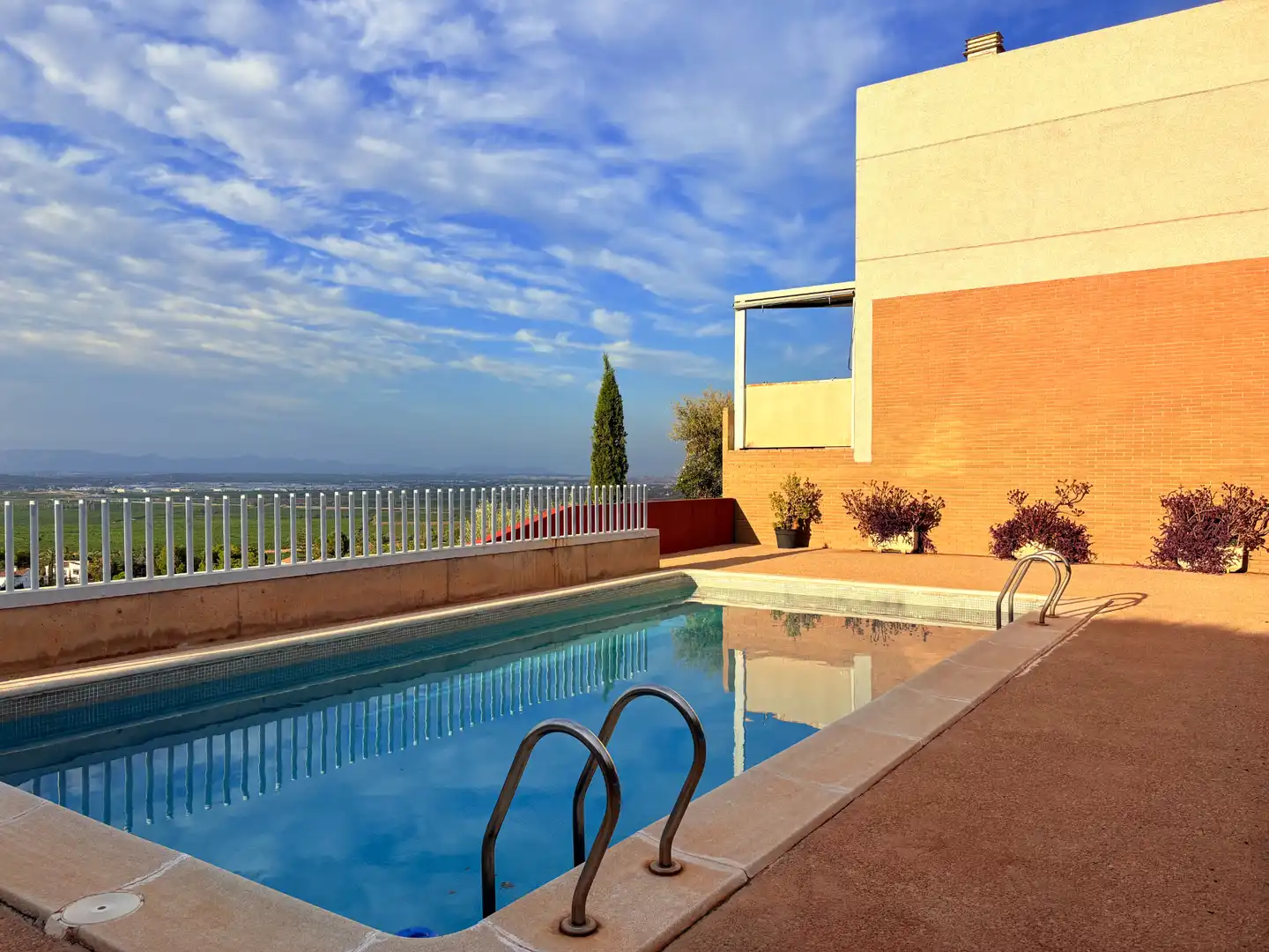 Piscina de Casa o chalet de alquiler en Chiva con Aire acondicionado, Calefacción y Parquet