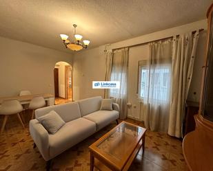 Living room of Flat for sale in  Madrid Capital  with Air Conditioner and Heating