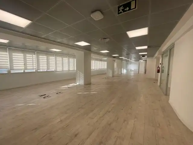 Ufficio con ascensore in affitto a Carrer del Rosselló 224