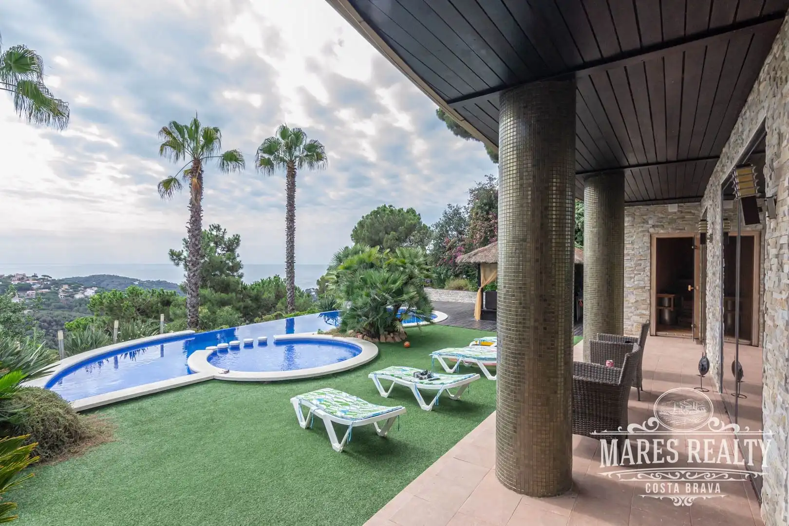 Detached house with pool for sale in Serra Brava, imagen 3