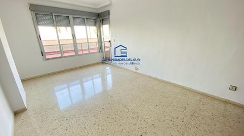Photo 2 of Flat for rent in Astilleros - La Paz - Loreto - El Corte Inglés, Cádiz Capital
