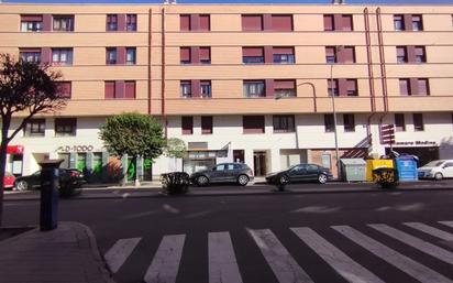 Vista exterior de Pis en venda en Medina del Campo amb Calefacció