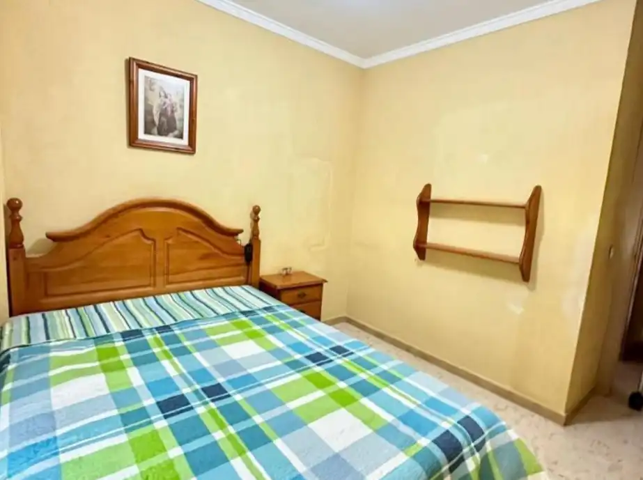 Habitación de Piso en venta en Torremolinos con Aire acondicionado, Terraza y Piscina comunitaria