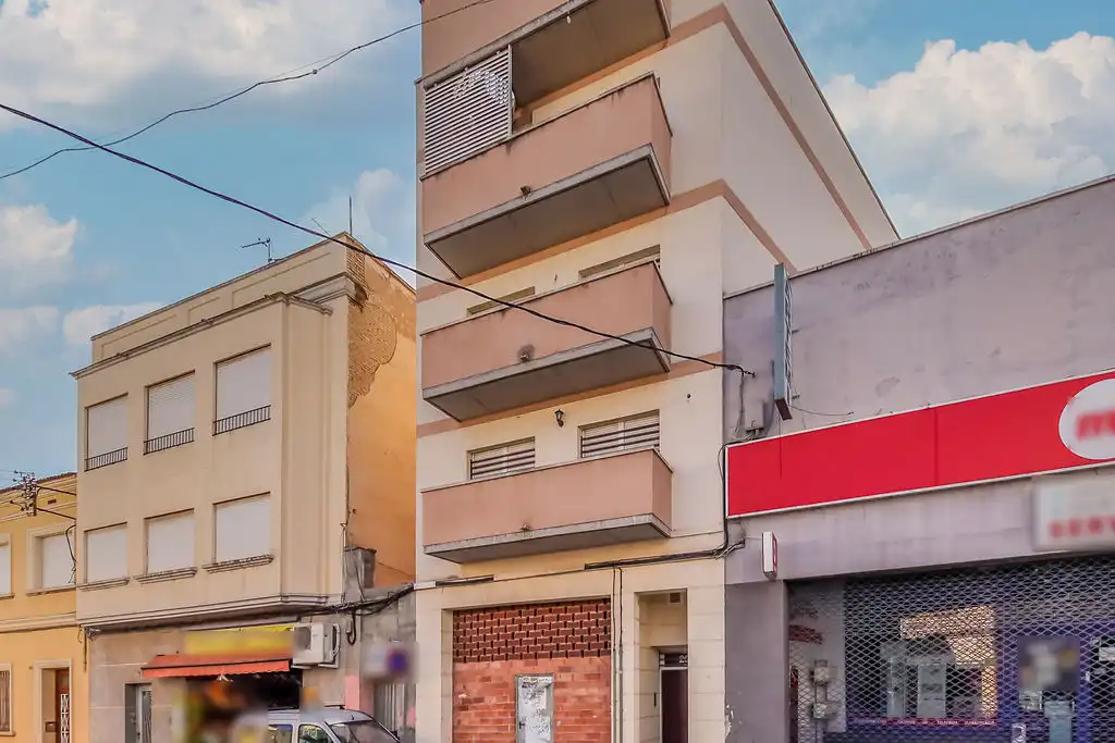 Aparcament amb ascensor en venda a C/ Doctor Borras