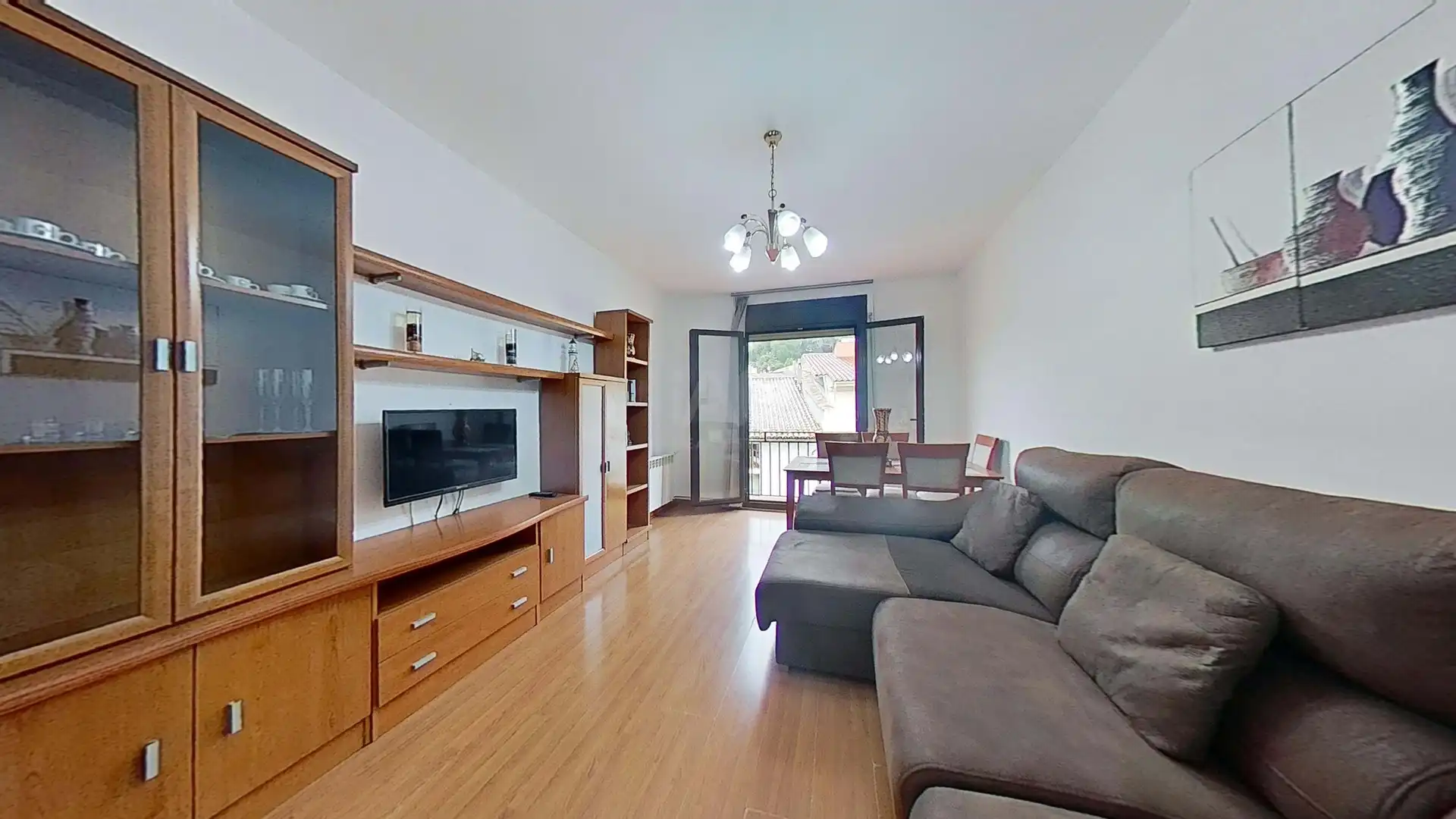 Wohnzimmer von Wohnung zum Verkauf in Arén mit Heizung