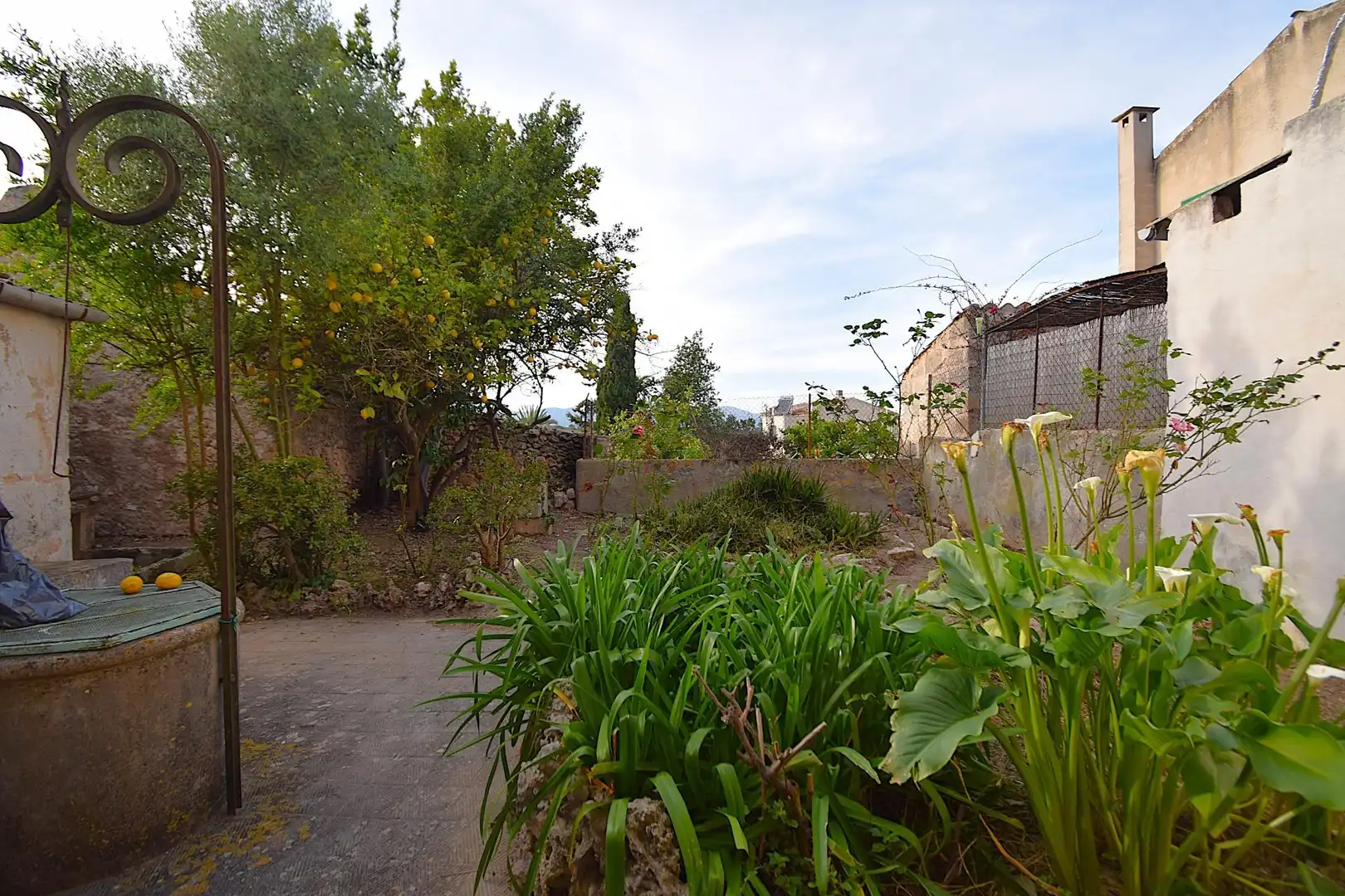 Haus oder Chalet zum Verkauf in Llubí mit Privatgarten