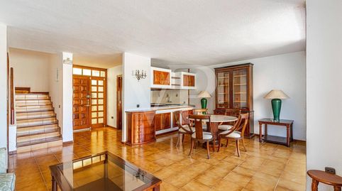 Foto 5 de Casa adosada en venda a San Eugenio Alto, Adeje