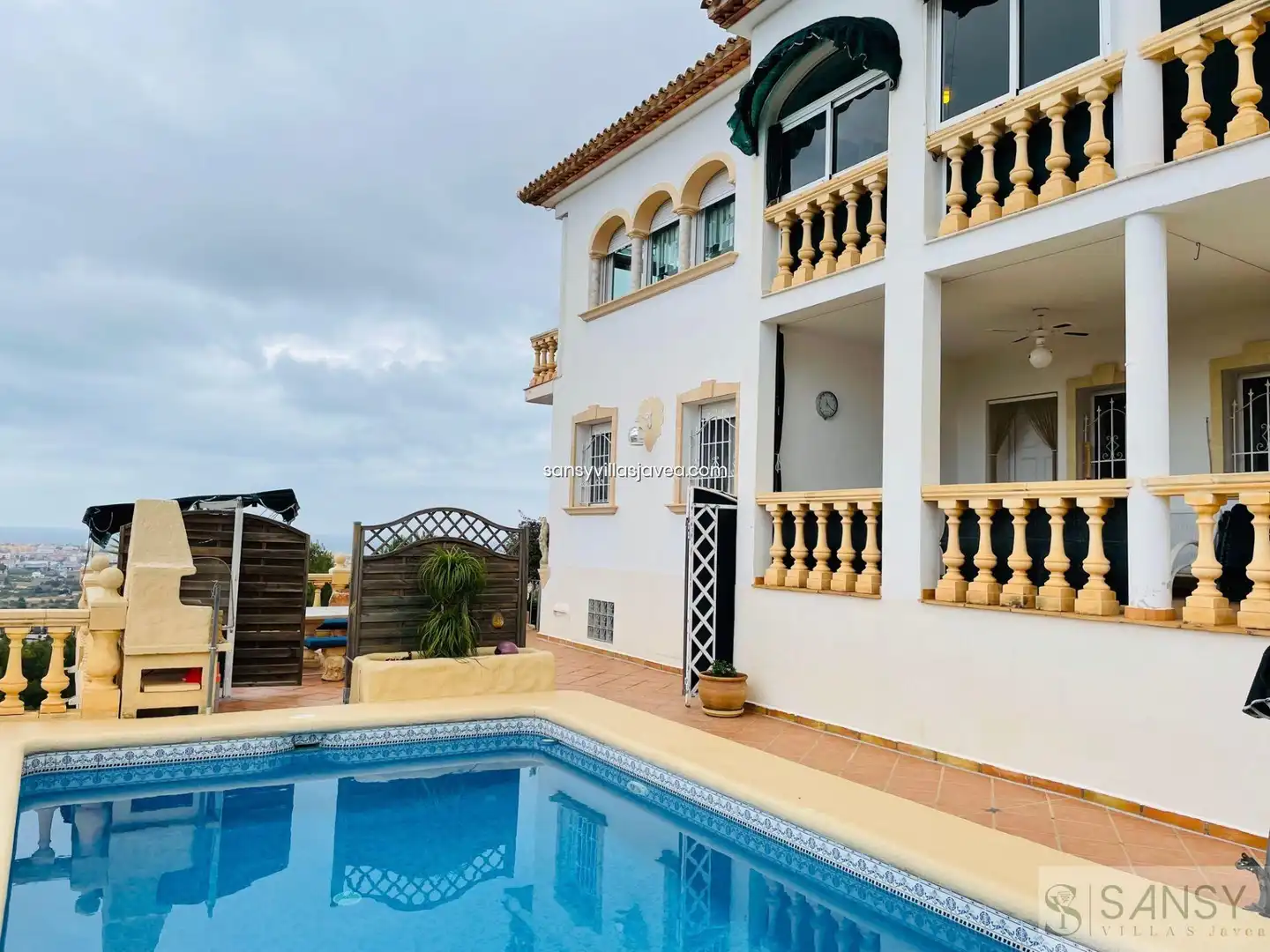 Exterior view of Houses for sale in Dénia  with Air Conditioner and Storage room