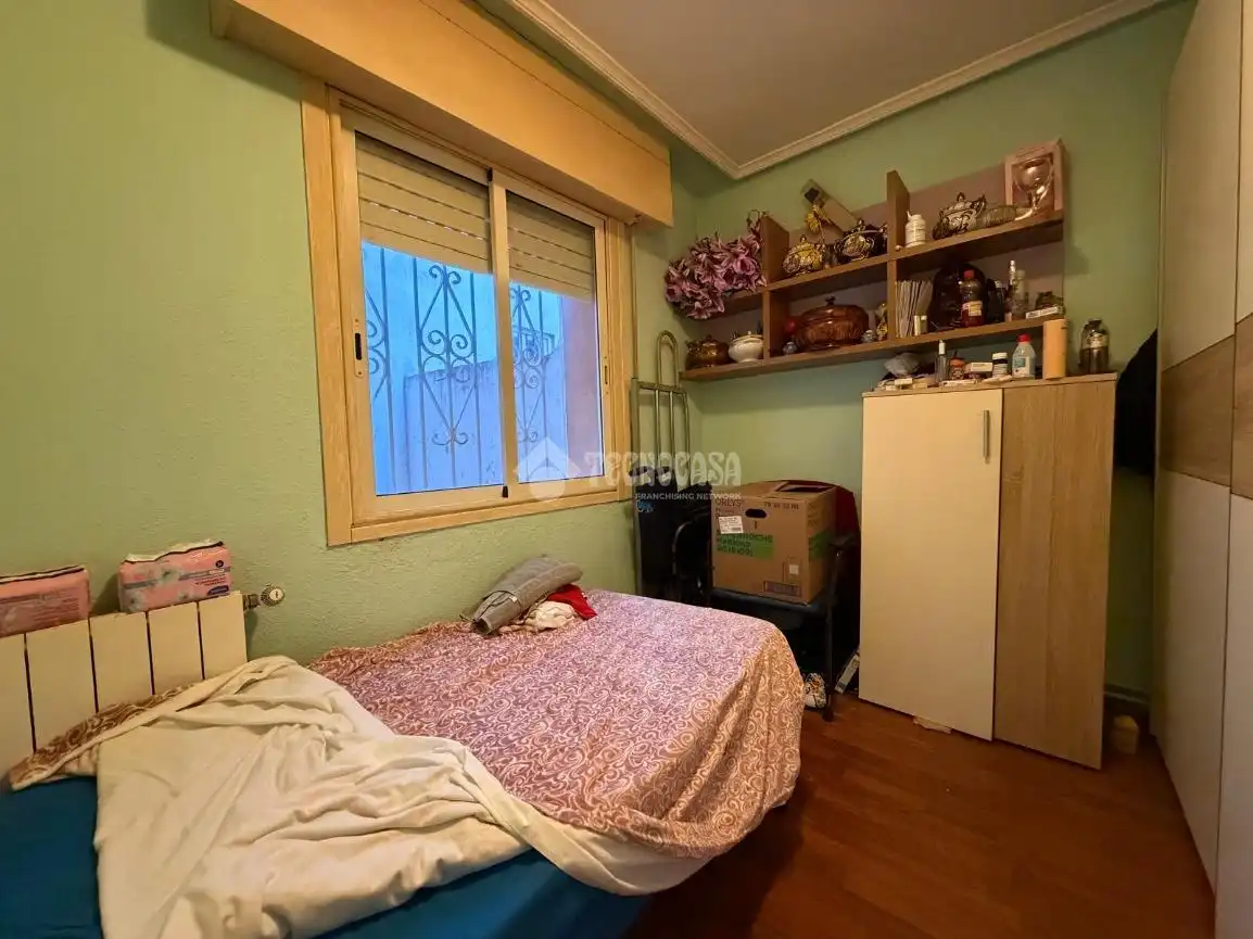 Habitación de Piso en venta en Castro-Urdiales con Amueblado y Balcón