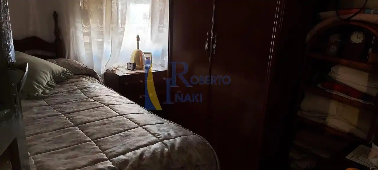 Habitación de Casa adosada en venta en Valencia de Don Juan