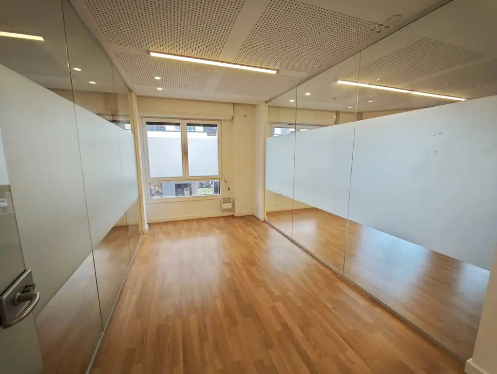 Office for rent in Durango  with Air Conditioner, Heating and Internet