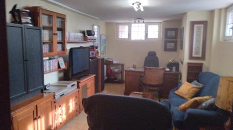 Foto 3 de Casa adosada en venta en Avenida de Cantabria, 6, Carlos V, Laredo