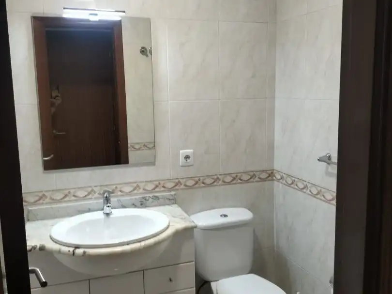 Bathroom of Flat for rent in Oroso, A Coruña