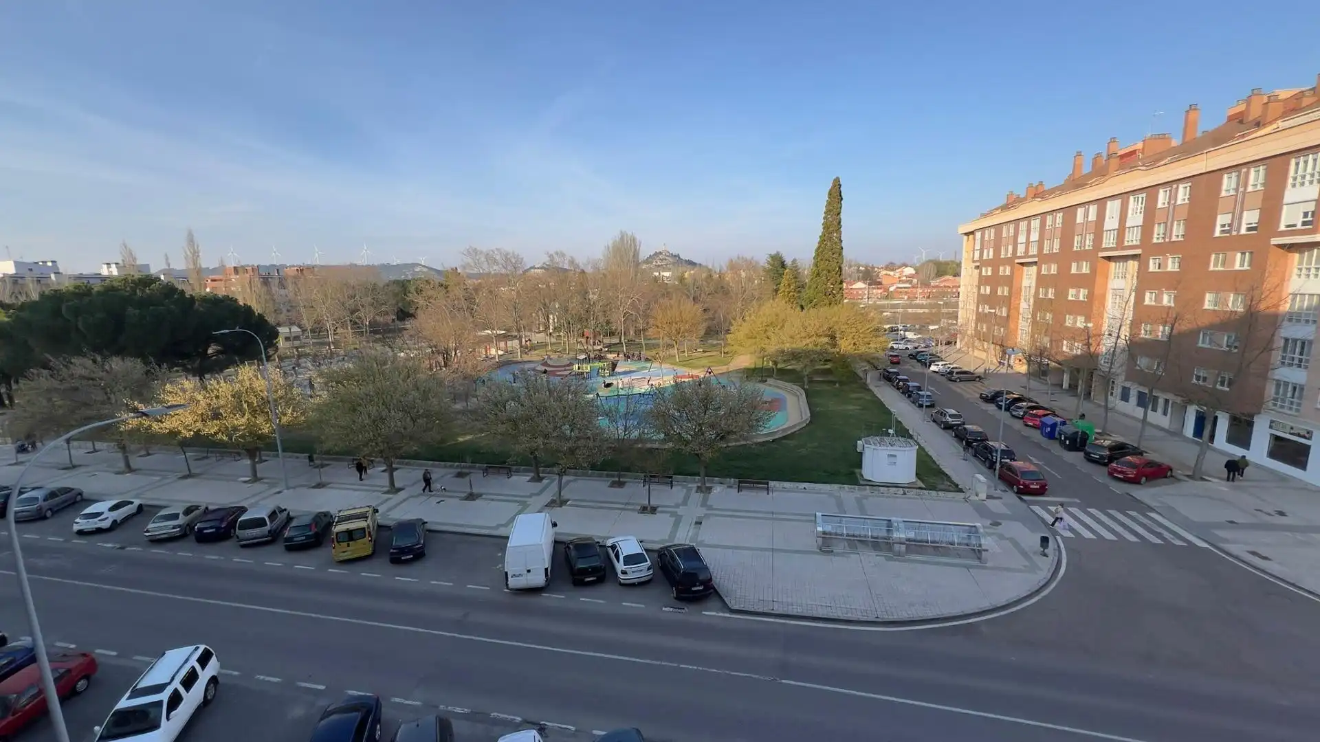 Parking de Piso de alquiler en Palencia con Calefacción y Trastero