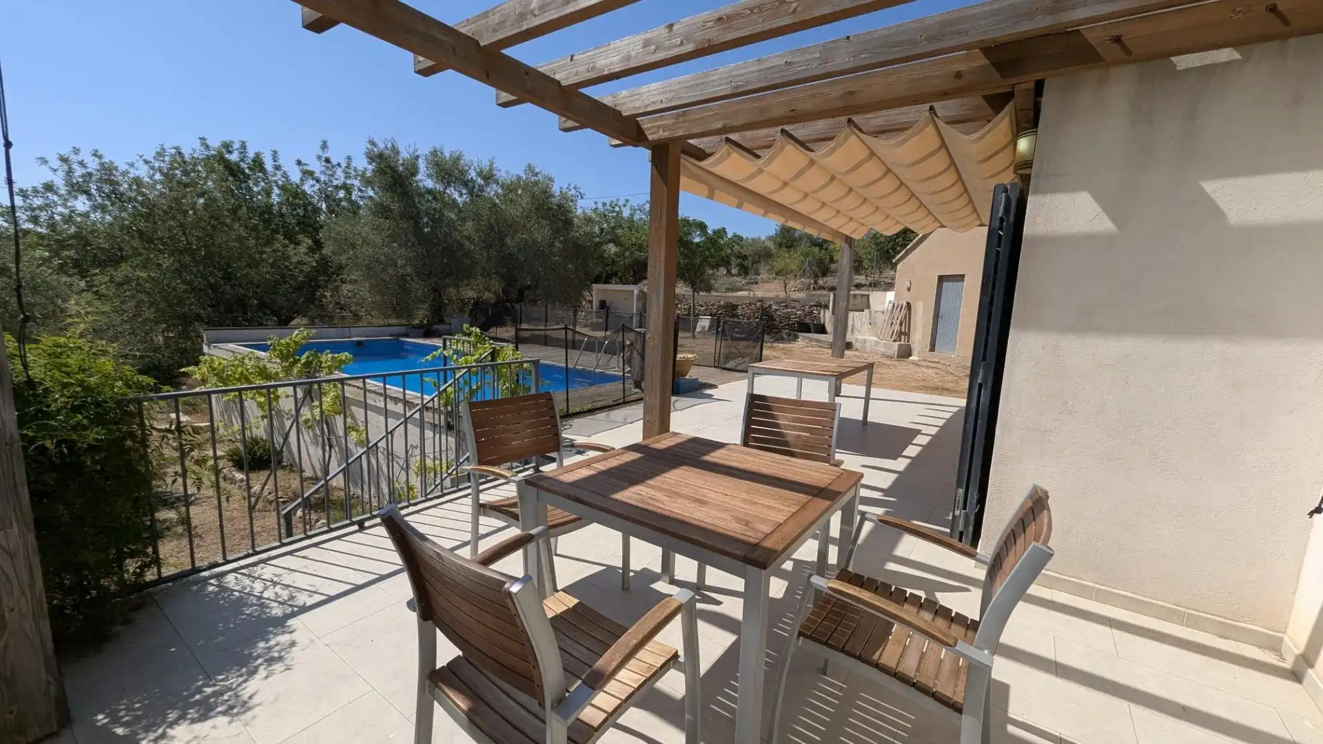 Terrassa de Finca rústica en venda en El Perelló amb Jardí privat, Terrassa i Traster