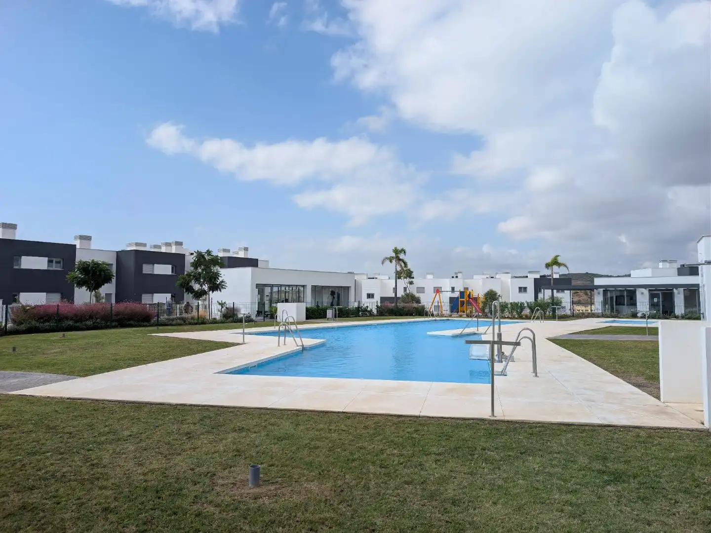 Piscina de Apartament de lloguer en Costa Natura