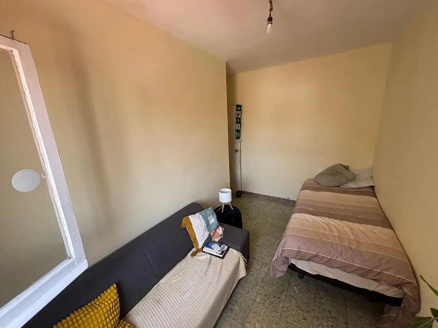 Schlafzimmer von Dachboden zum Verkauf in L'Hospitalet de Llobregat mit Balkon