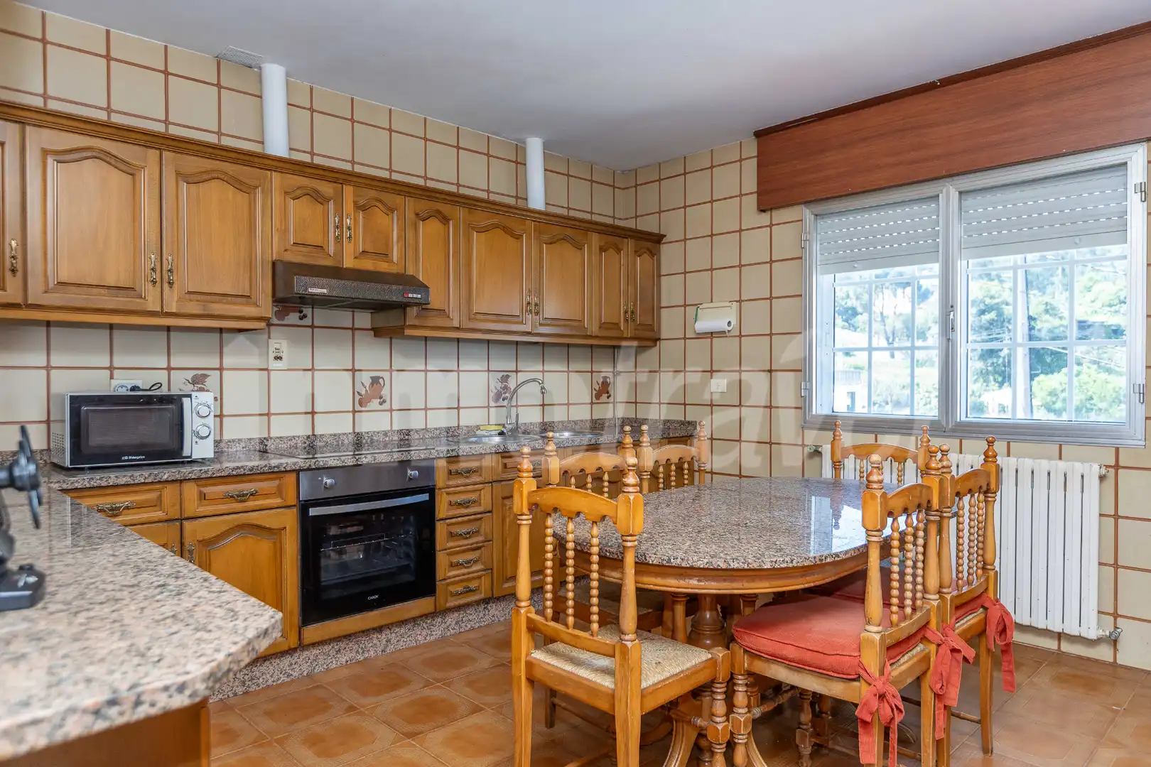 Cocina de Casa o chalet en venta en Sanxenxo con Calefacción, Jardín privado y Terraza