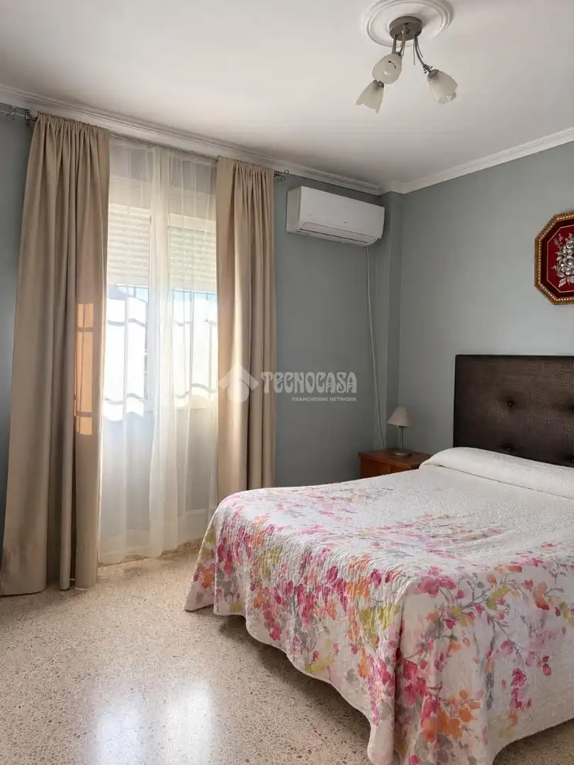 Casa bifamiliare con giardino in vendita a Centro - Doña Mercedes, imagen 14