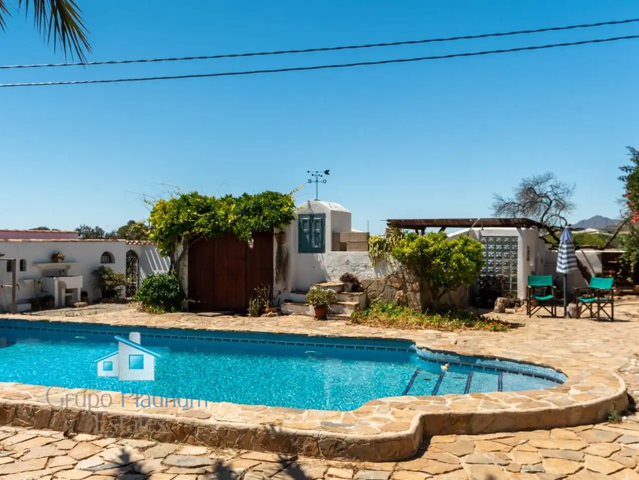 Vista exterior de Casa o xalet en venda en Águilas amb Aire condicionat, Calefacció i Jardí privat