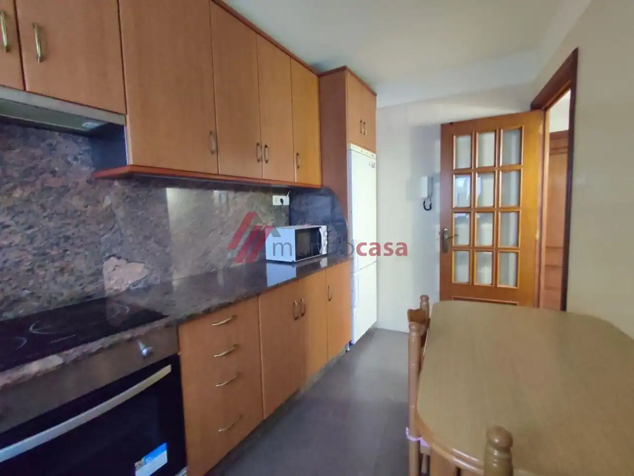 Cocina de Piso de alquiler en Ferrol con Calefacción, Parquet y Amueblado