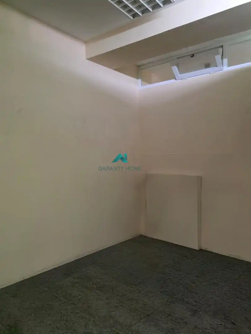 Commercial properties for sale in Leganés  with Air Conditioner