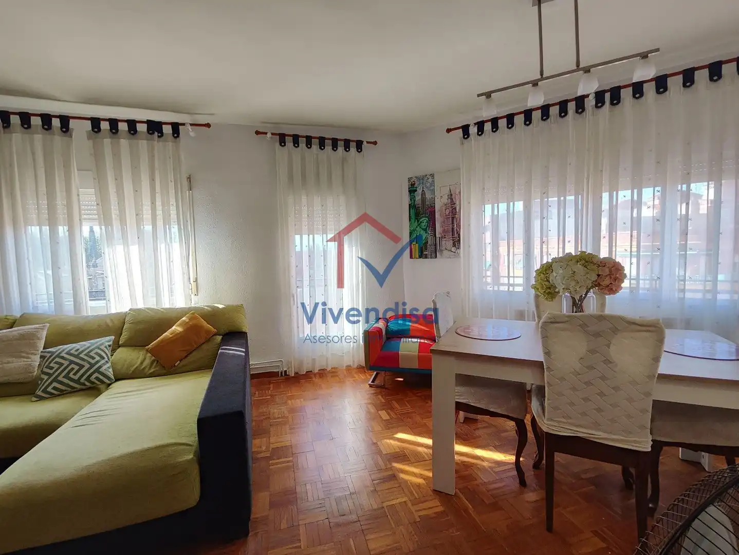 Sala d'estar de Pis en venda en Guadalajara amb Calefacció i Terrassa