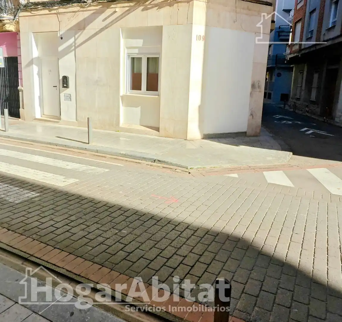 Parking de Casa o chalet en venta en Sagunto / Sagunt con Aire acondicionado