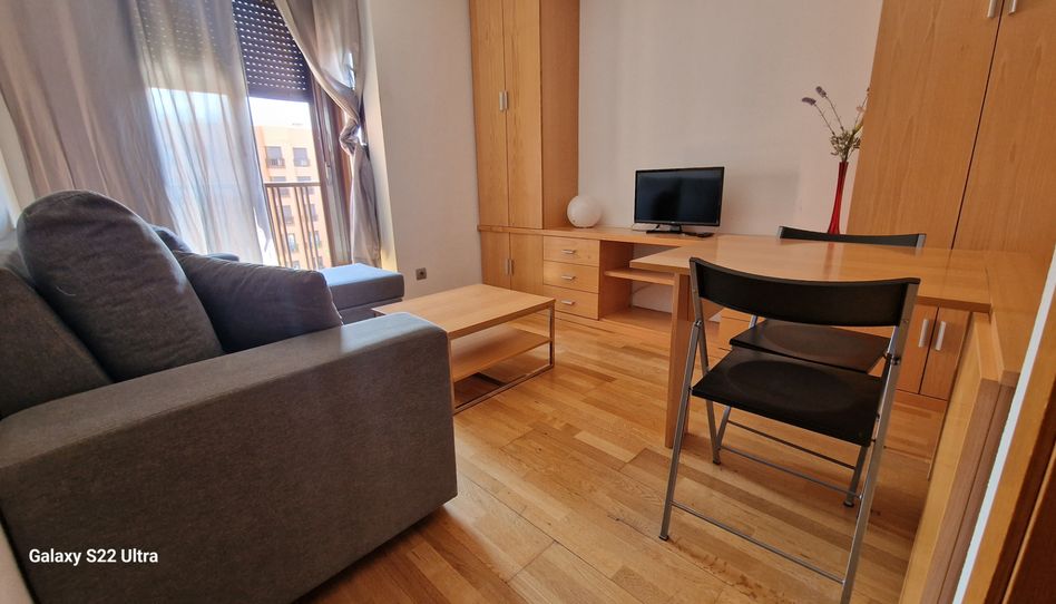 Apartamento de alquiler en Calle de Samaniego, 12, Rejas - Imagen 3