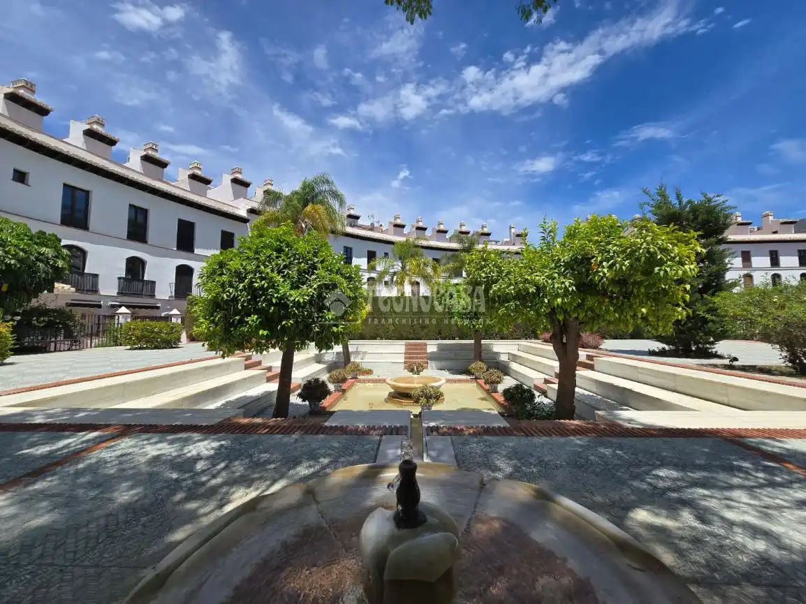 Jardín de Piso en venta en Vélez de Benaudalla con Aire acondicionado, Terraza y Piscina comunitaria