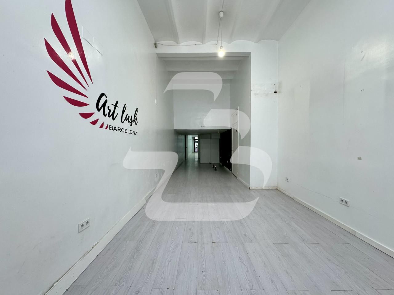 Premises for sale in  Barcelona Capital