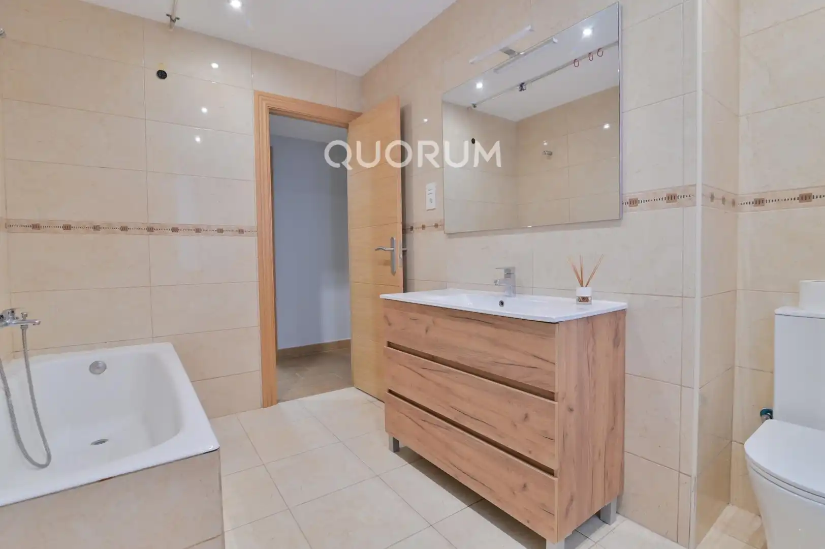 Bathroom of Flat for sale in Getxo   with Heating
