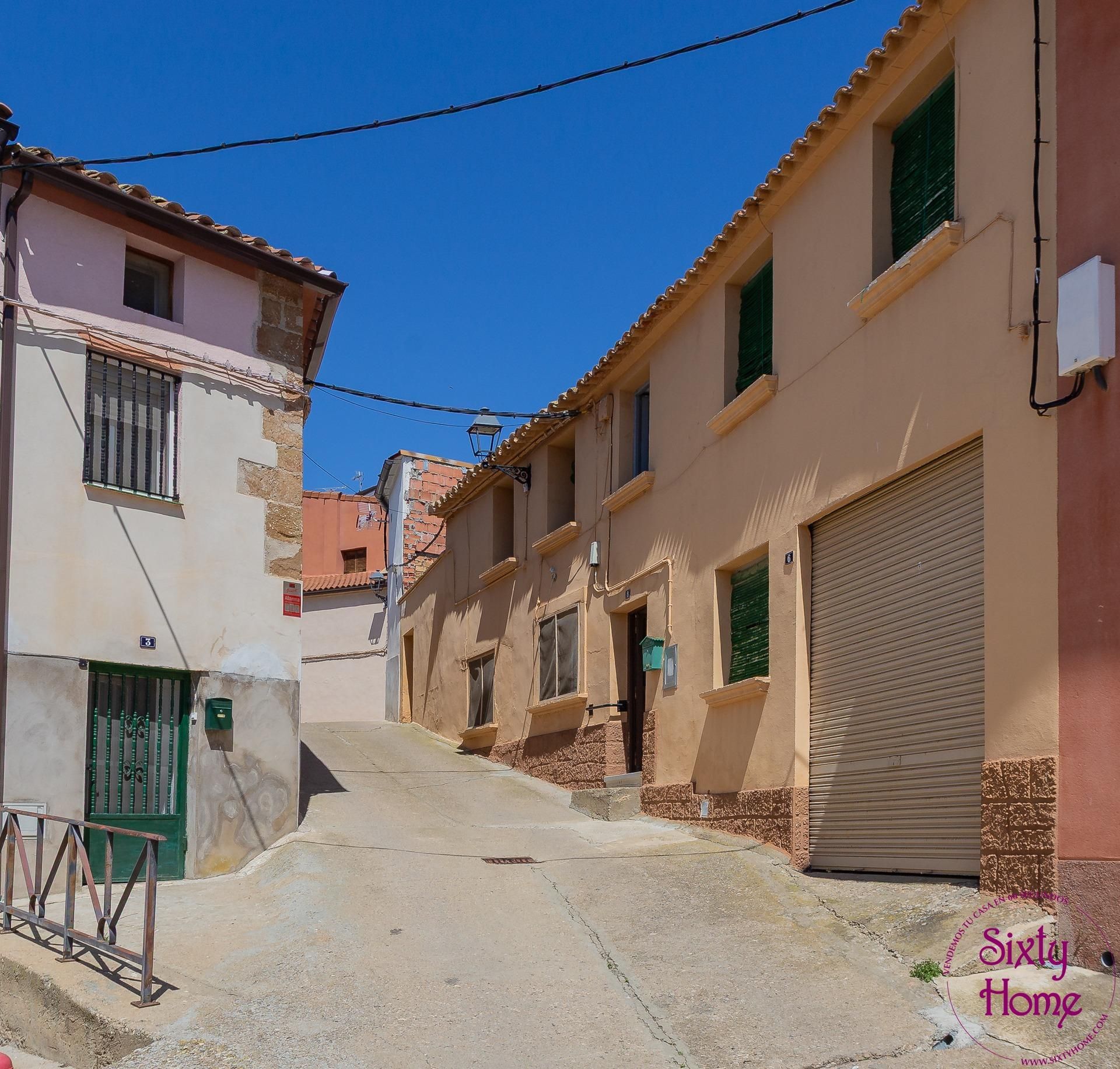 Vista exterior de Casa o xalet en venda en Grañén amb Terrassa i Traster
