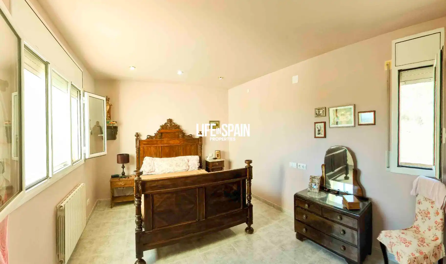 Habitación de Casa o chalet en venta en Ginestar con Calefacción, Jardín privado y Terraza