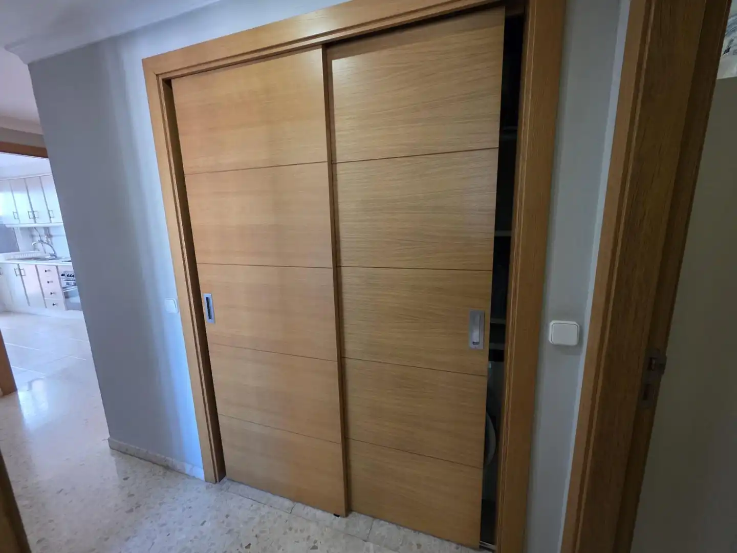 Bedroom of Flat for sale in San Roque