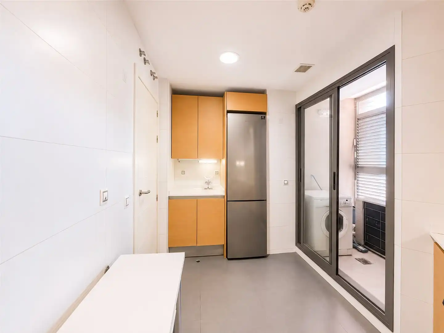 Kitchen of Flat for sale in Madrid  with Air Conditioner, Private garden and Storage room