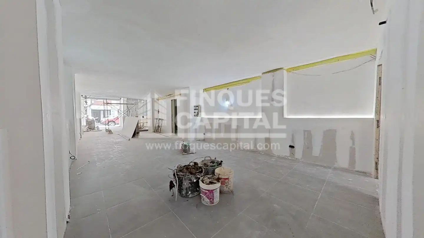 Local comercial en venda a Nou Eixample Sud, imagen 4