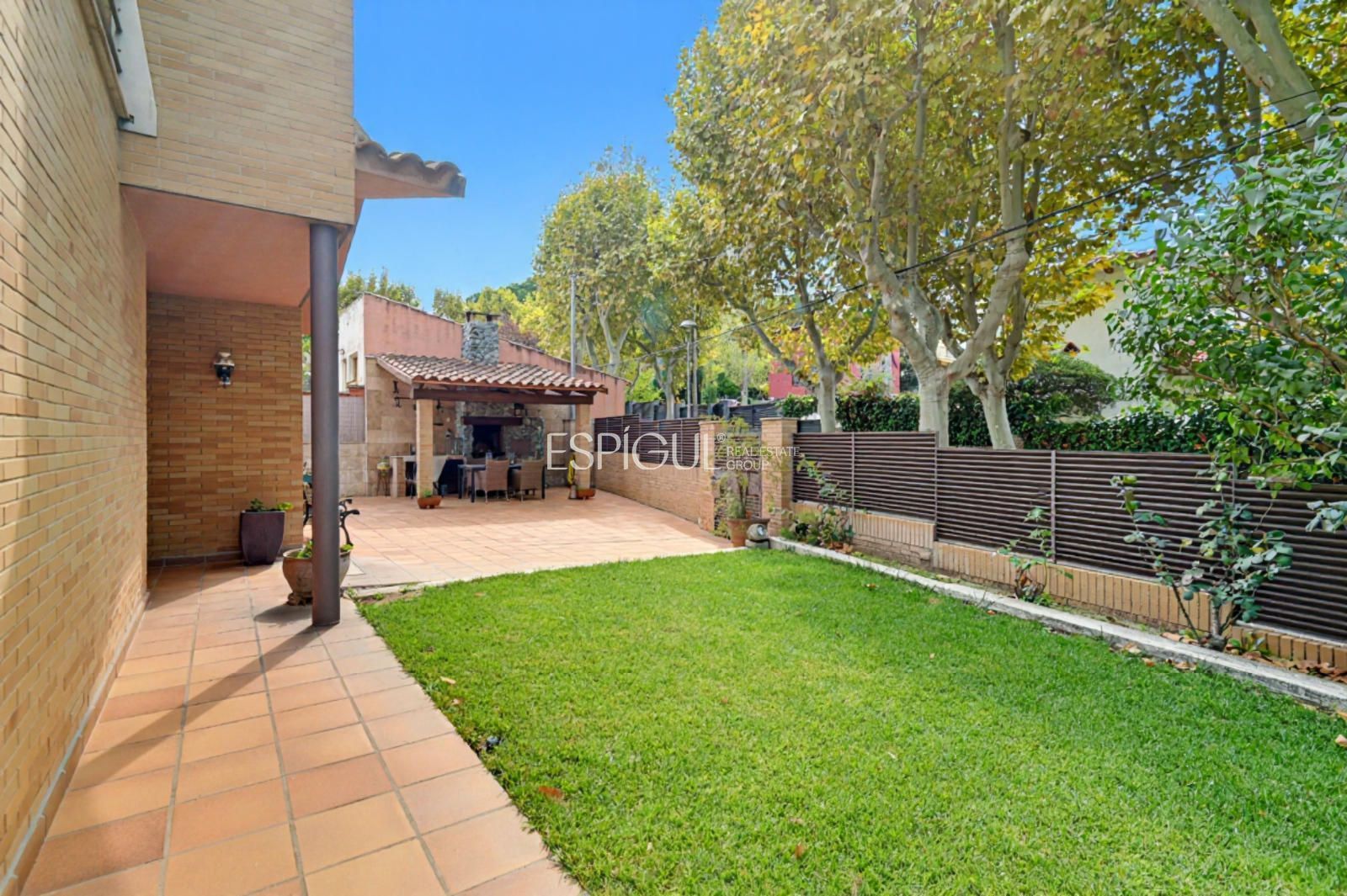 Garden of House or chalet for sale in Sant Cugat del Vallès  with Heating, Storage room and Swimming Pool