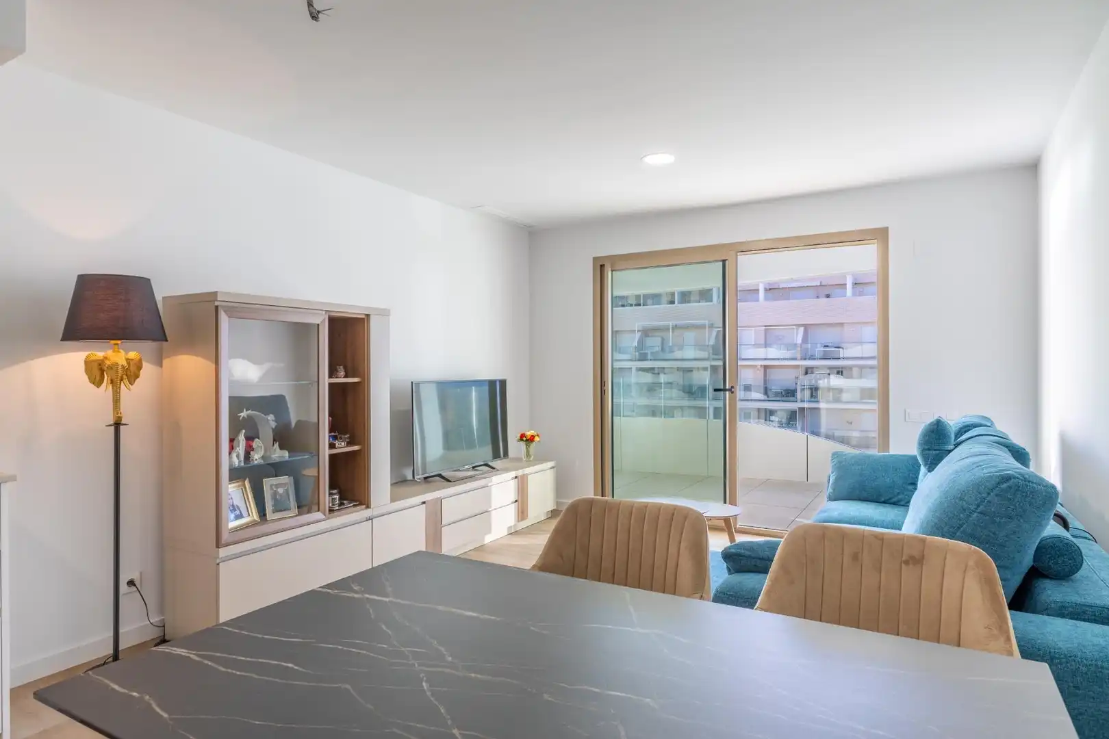 Sala de estar de Apartamento en venta en El Puig de Santa Maria con Aire acondicionado, Calefacción y Amueblado