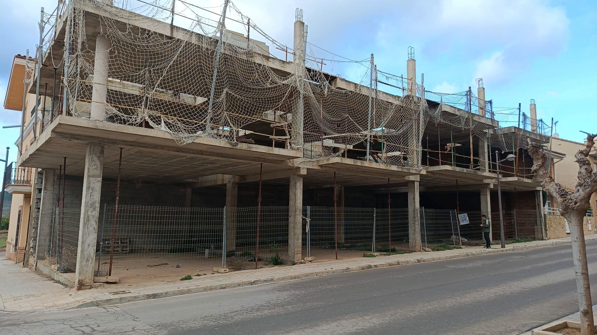 Vista exterior de Edifici en venda en Turís