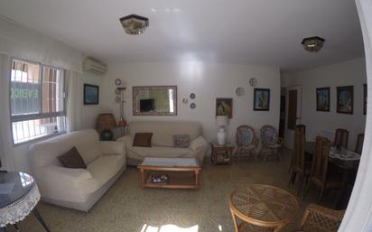 Living room of Flat for sale in Vélez-Málaga  with Terrace and Community pool