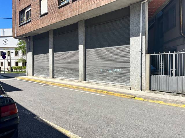 Local comercial en Venta en Silleda